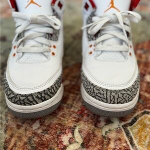 Air Jordan 3 White & Grey